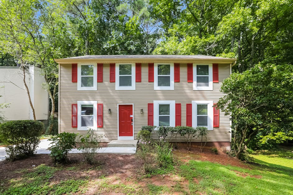 694 Stoneside Dr, Stone Mountain, GA 30083 Home for Rent 4 Beds, 2.